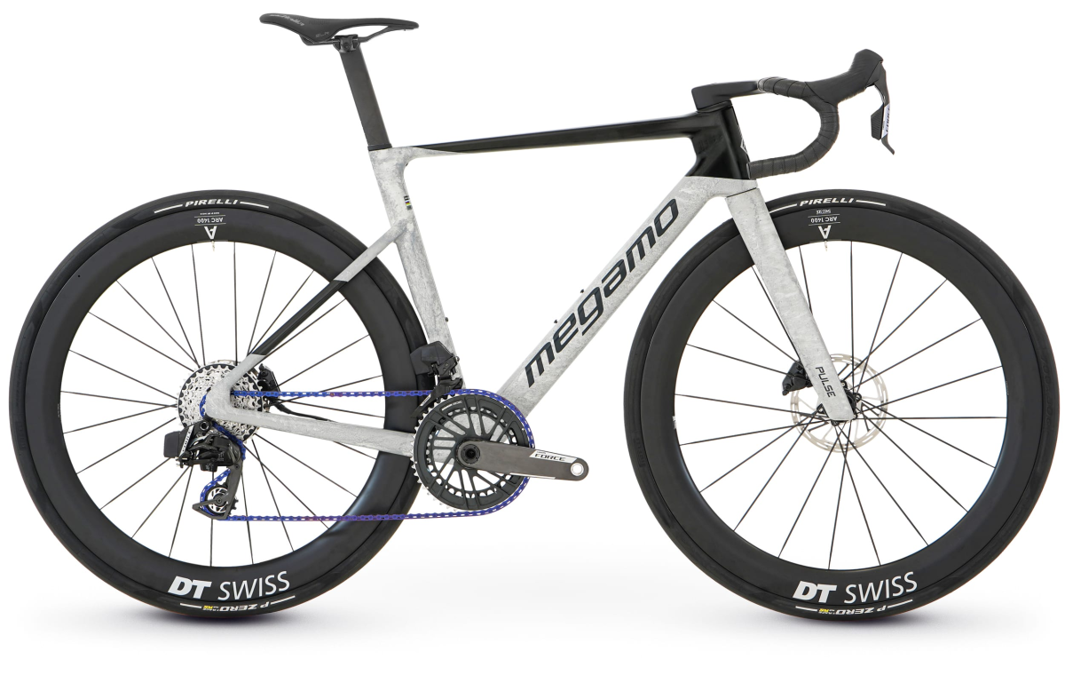 Vélo de route carbone aéro pulse 02 SLR fibre carbone haut de gamme sram force roues carbone DT swiis ARC 1600